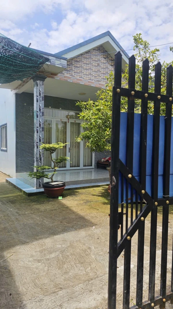 Bán nhà cấp 4 còn mới mỹ yên bến lức long an