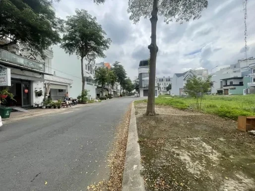 Bán nhà 2.5 tầng khu Năm Sao 1