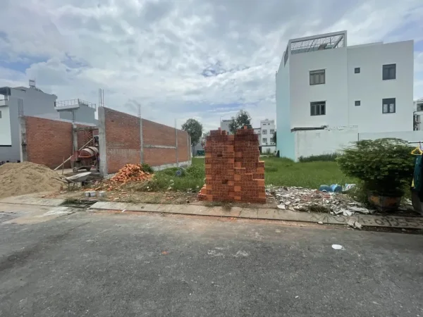 Bán nhà 2,5 lầu khu Năm Sao