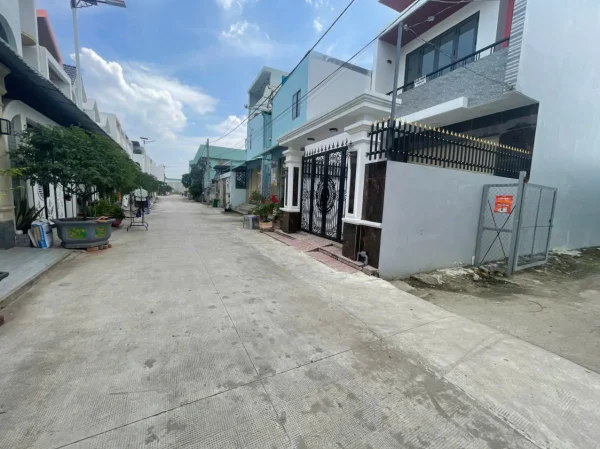 Bán nhà giá rẻ khu dân cư cầu tràm