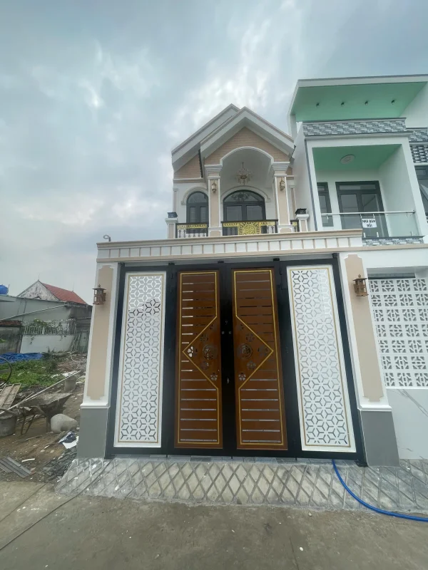 Hết kinh phí xây dựng chuyển nhượng lại cặp nhà 8x16 tại chợ Rạch Kiến - Long An