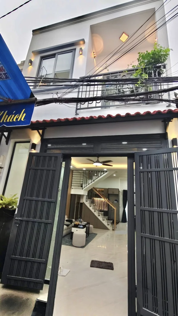 CẦN BÁN NHÀ SỔ HỒNG ĐỐI DIỆN GIGAMAILL HIỆP BÌNH CHÁNH TỦ ĐỨC