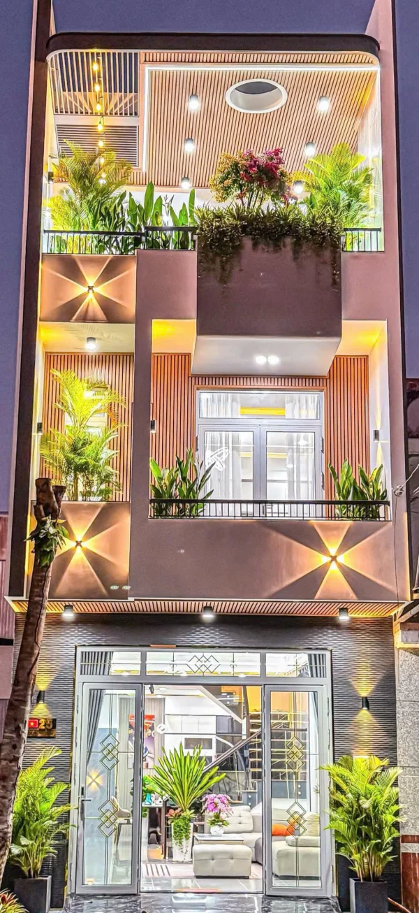 Nhà 5x20 ngay KDT 5 sao giá 2.4 tỷ còn thương lượng