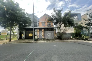 Bán nhà rẻ nhất khu dan cư Năm Sao