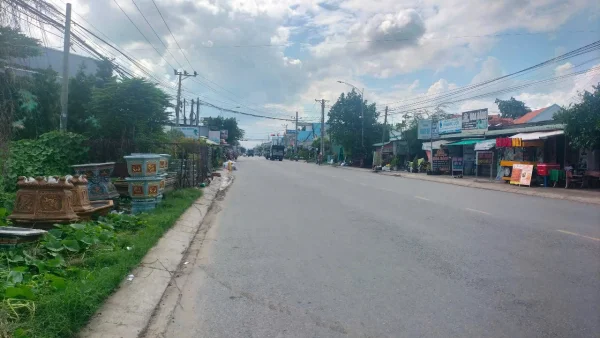 bán Nhà 1 Trệt 1 Lầu sổ riêng ngay 835b cần giuộc 1,250ty