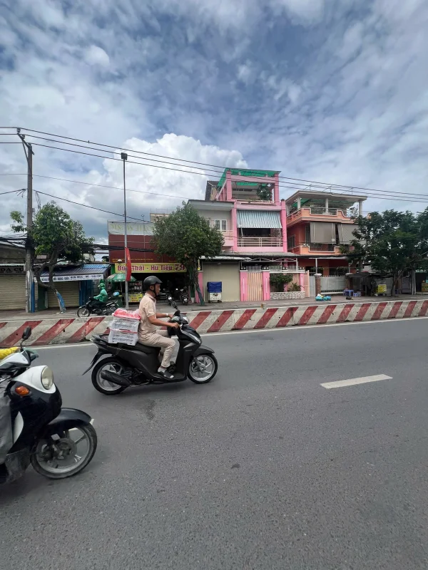 bán nhà mặt tiền Huỳnh Tấn Phát, KP7, TTNB