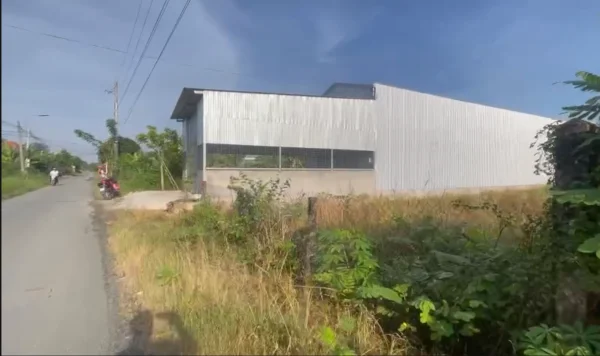 bán kho xây sẵn đường nhựa 8m ngay quốc lộ 50