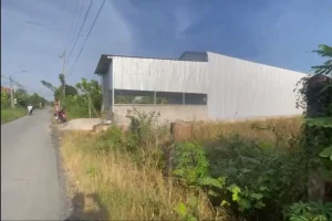 bán kho xây sẵn đường nhựa 8m ngay quốc lộ 50