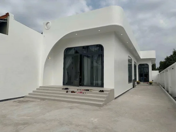 Nhà vườn DT 6x22m giá 2.4 tỷ thương lượng ngay thị trấn Bến Lức