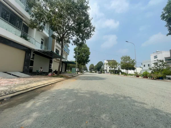 NHÀ 1 TRỆT 3 LẦU – KHU ĐÔ THỊ MỚI NĂM SAO 1